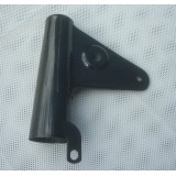 DRŽÁK SVĚTLOMETU PRAVÝ - PLECHOVÝ (MENŠÍ DÍRA NA BLINKR) (ULOŽENKA)